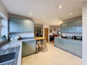 Photo 13- click for photo gallery